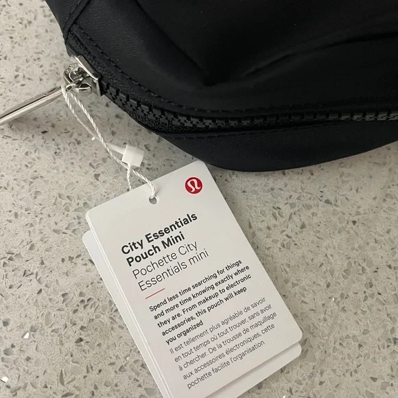 Lululemon City Essential Pouch Mini - Picture 6 of 6